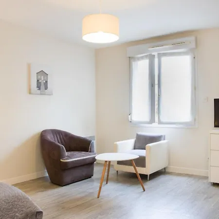 Le 12 Carnot - Serenite Assuree Dans Ce Grand Studio *